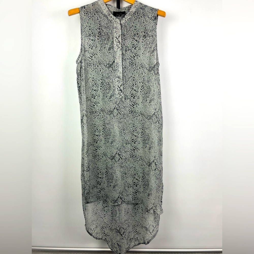 Urban Outfitters Luminere Gray‎ Black Snake Print Sleeveless Tunic Blouse Top
